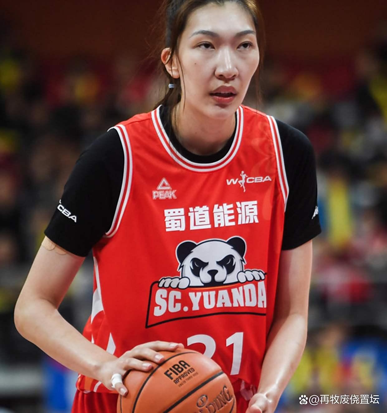 清晨CBA常规赛传出新动向；夏洛特黄蜂迎来里程碑；管理层表态：目标明确；阵容厚度经受考验的简单介绍