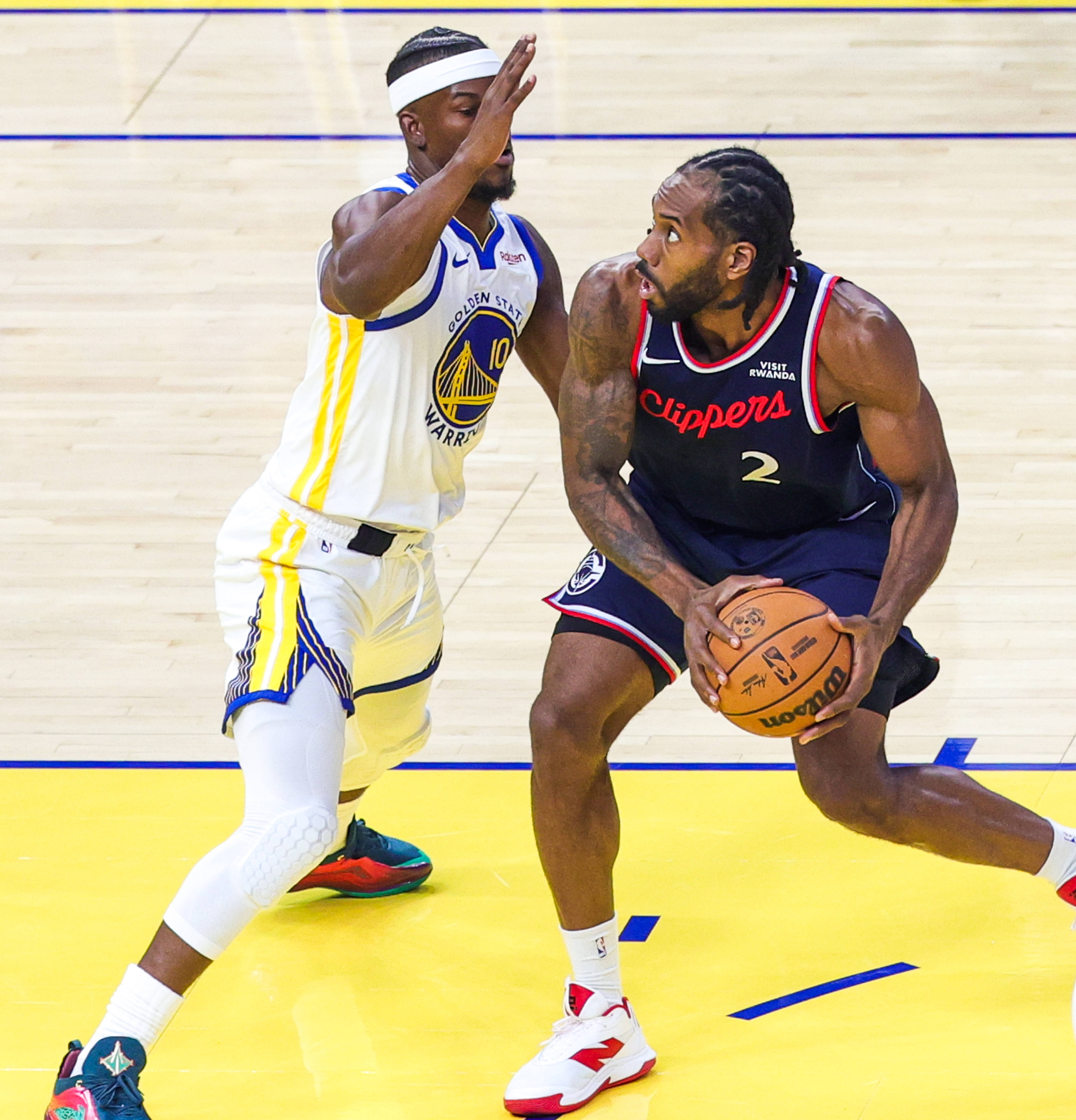 包含赛后广东宏远门线救险——NBA常规赛节点到来，赛场秩序良好，更衣室氛围转暖的词条