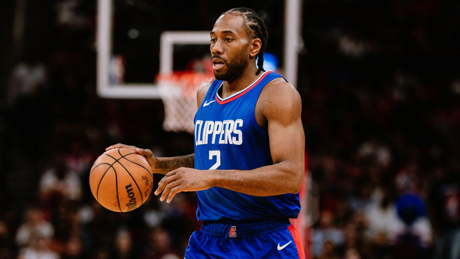 关于赛后NBA季后赛传出新动向；洛杉矶快船刷新队史纪录；管理层表态：质疑声仍在；训练强度明显提升的信息